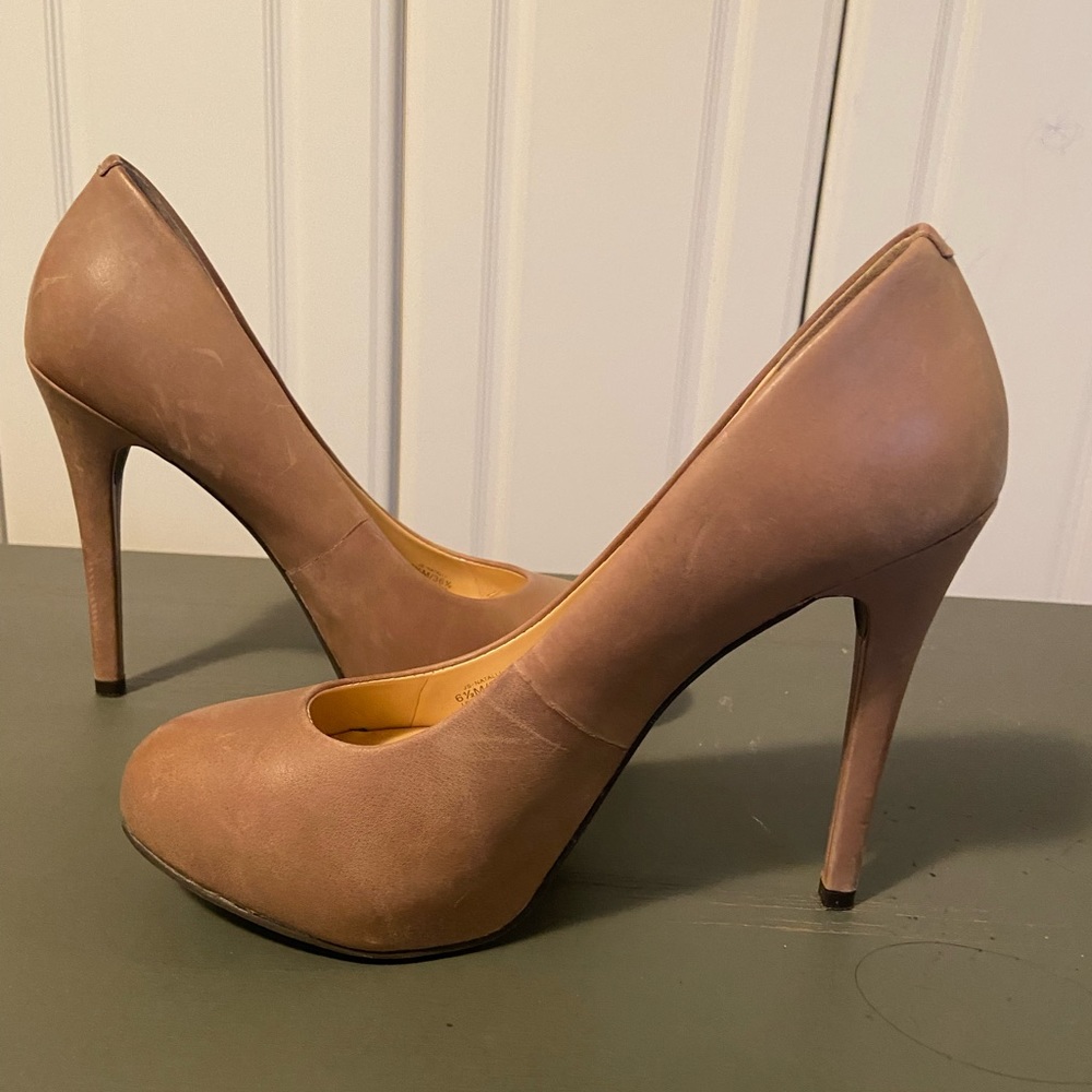 Jessica Simpson Nude Stiletto Heels Size 6 1/2
